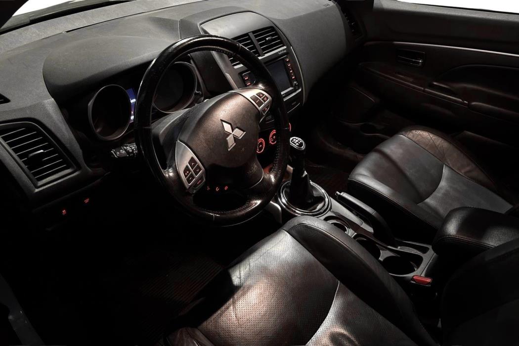 Mitsubishi ASX 2011