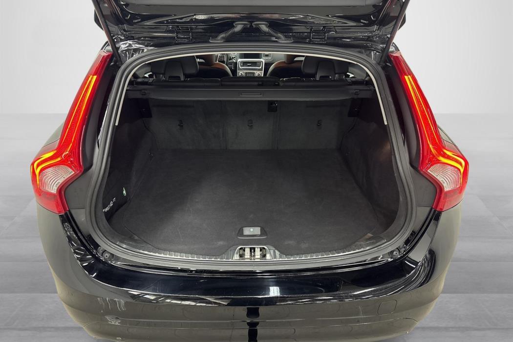 VOLVO V60 2017