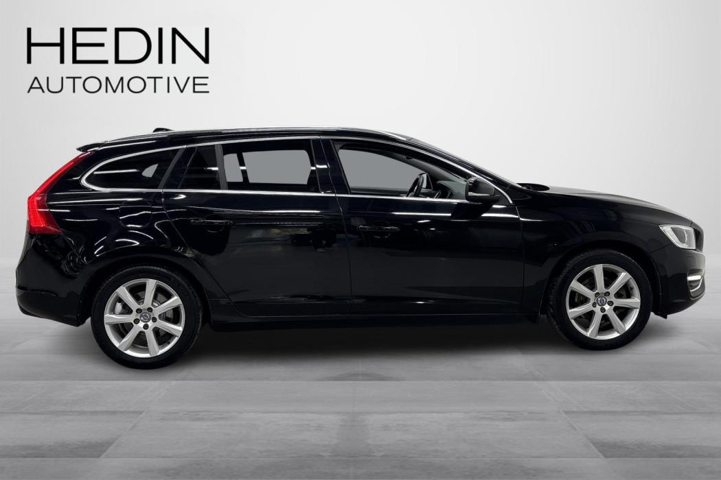 VOLVO V60 2017