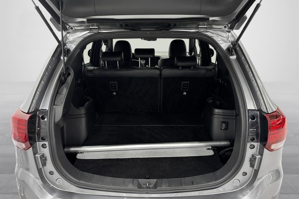 Mitsubishi Outlander PHEV 2020