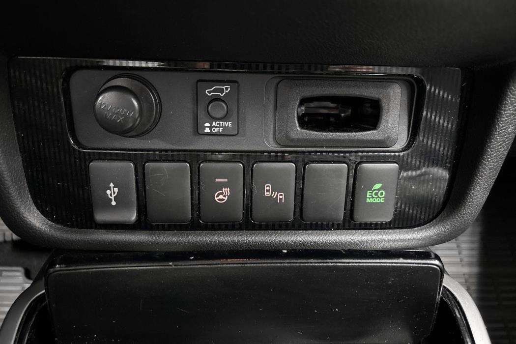 Mitsubishi Outlander PHEV 2020