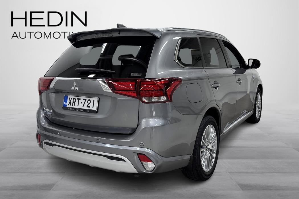 Mitsubishi Outlander PHEV 2020