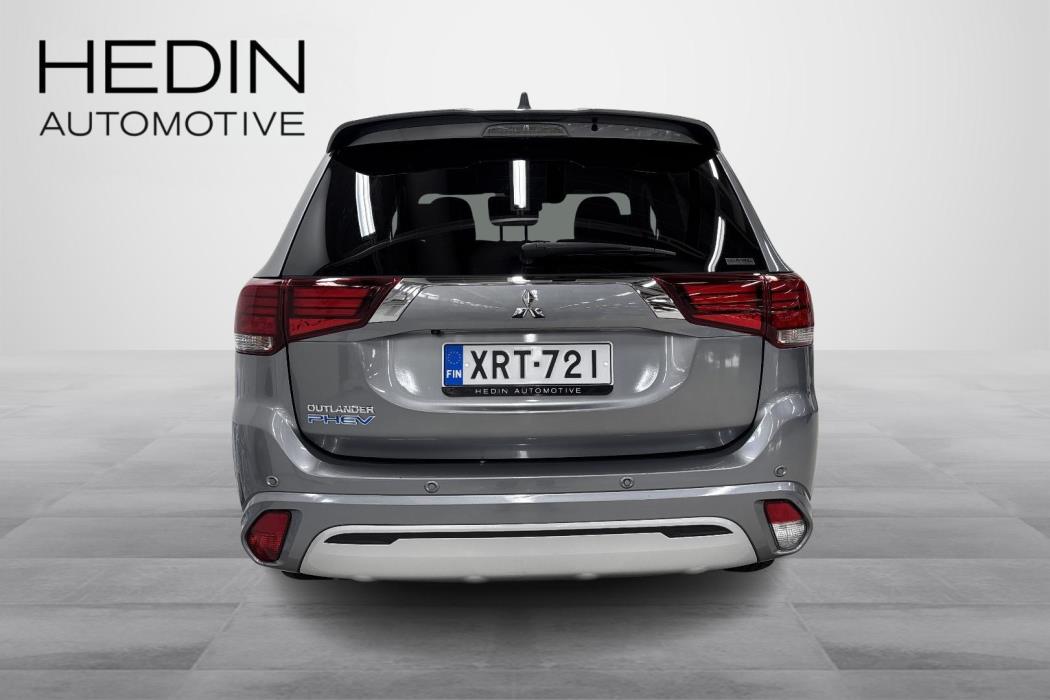 Mitsubishi Outlander PHEV 2020