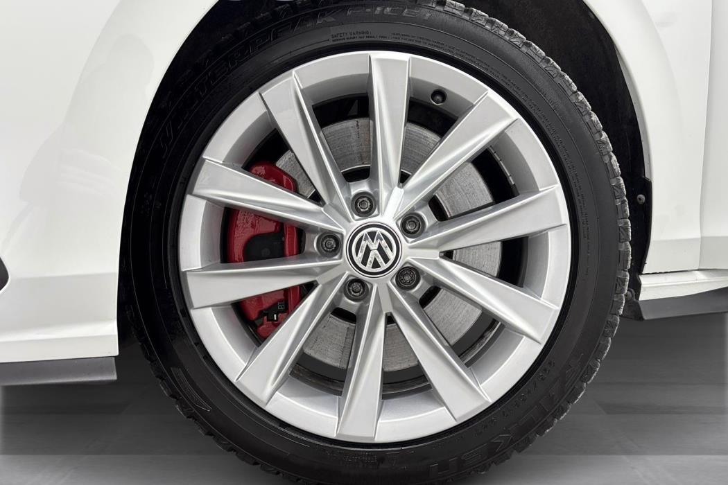 Volkswagen Golf 2021