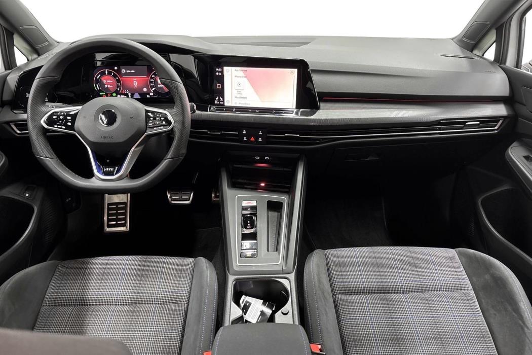 Volkswagen Golf 2021