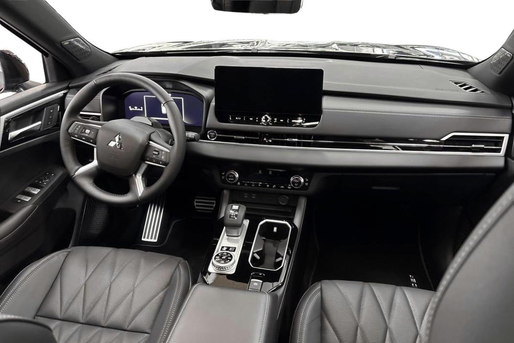 Mitsubishi Outlander 2026