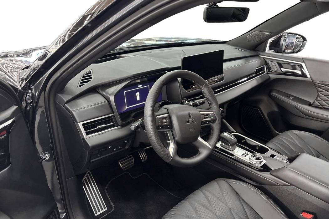 Mitsubishi Outlander 2026