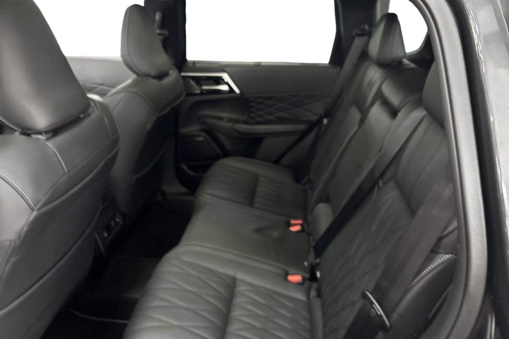 Mitsubishi Outlander 2026