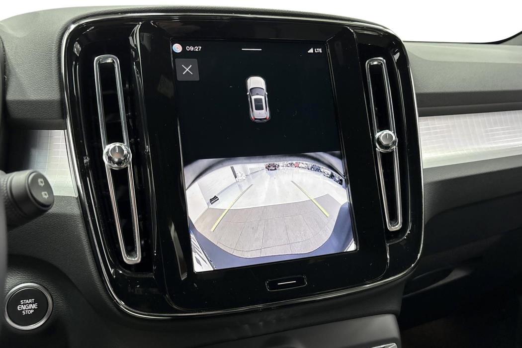 Volvo XC40 2024