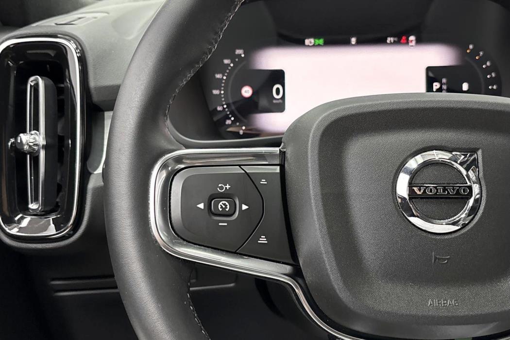 Volvo XC40 2024