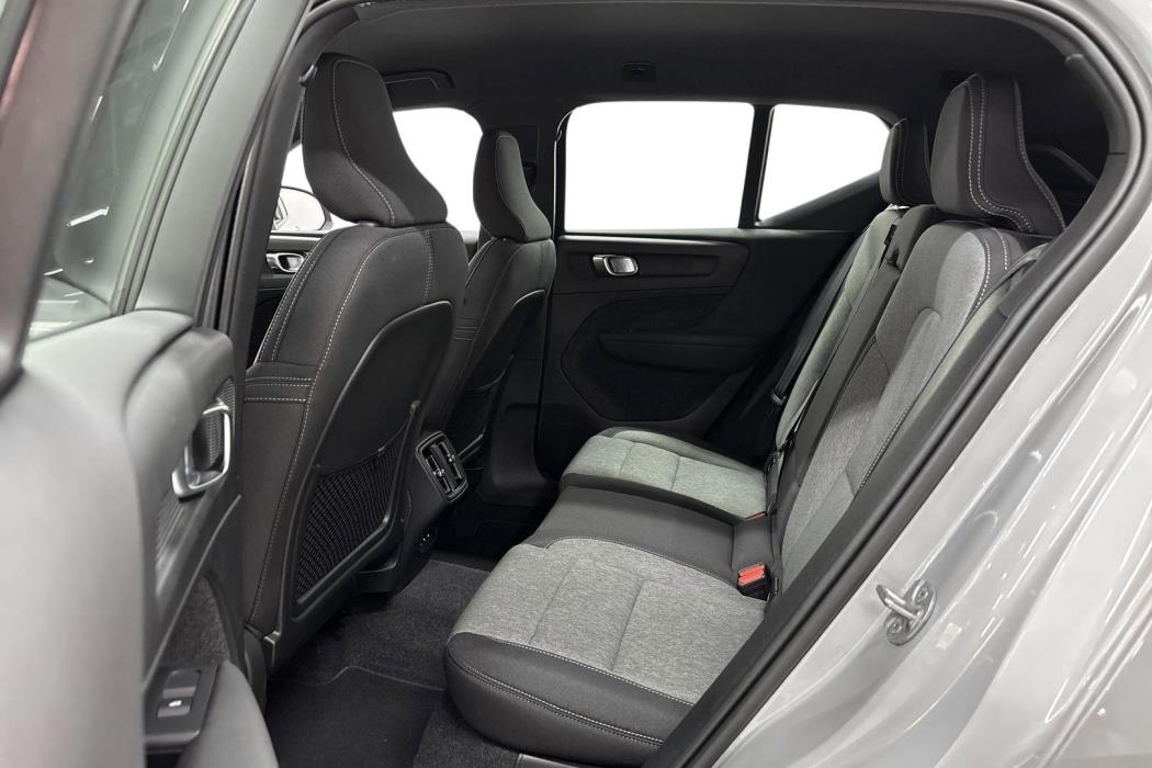 Volvo XC40 2024