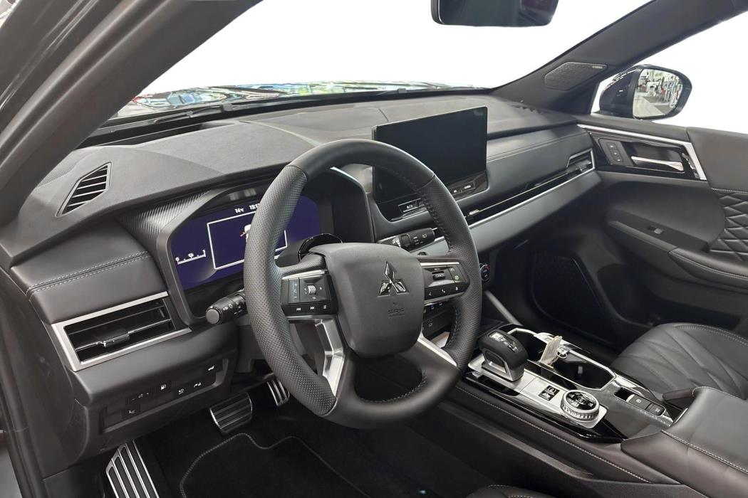 Mitsubishi Outlander 2026