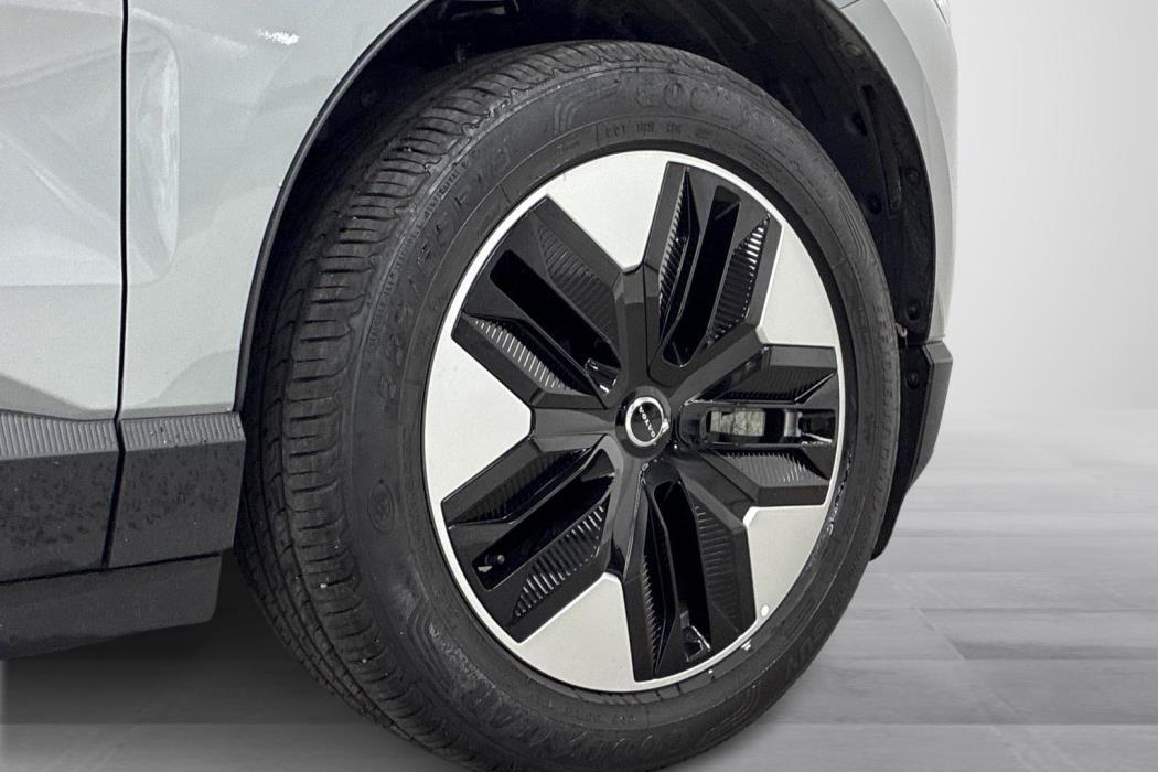Volvo EX30 2024