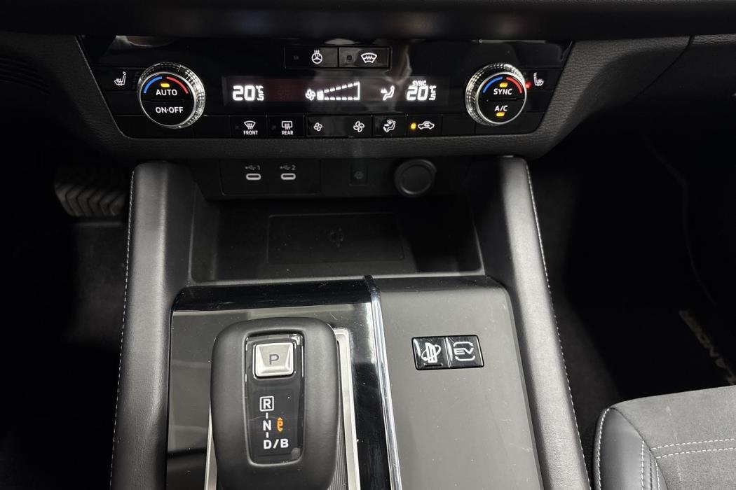 Mitsubishi Outlander 2025