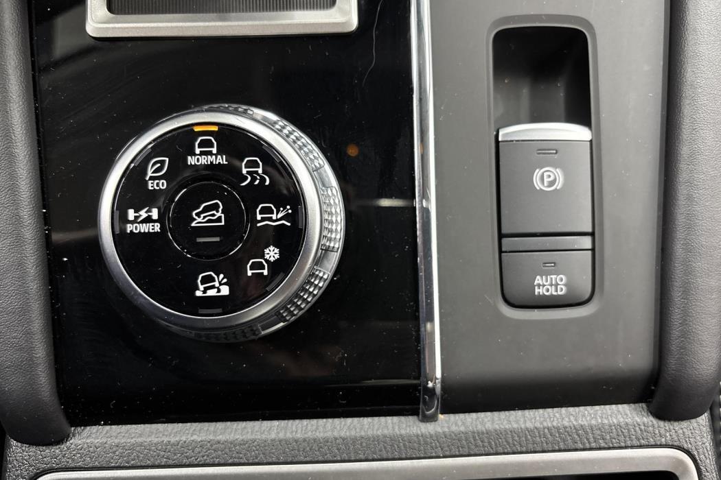 Mitsubishi Outlander 2025