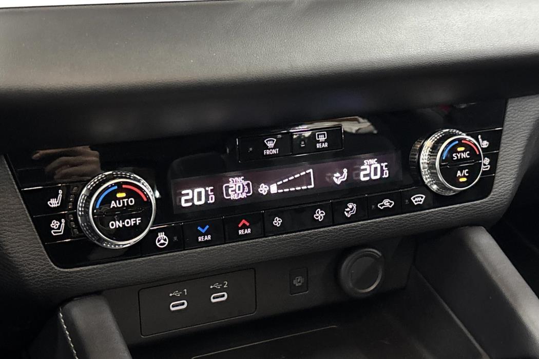 Mitsubishi Outlander 2025