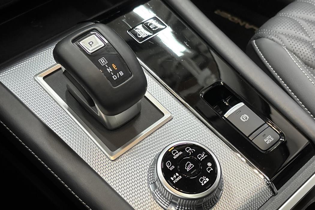 Mitsubishi Outlander 2025