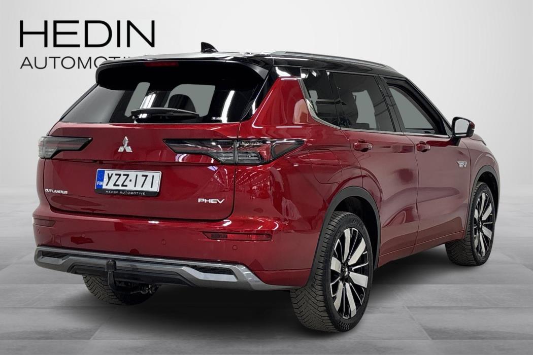 Mitsubishi Outlander 2025