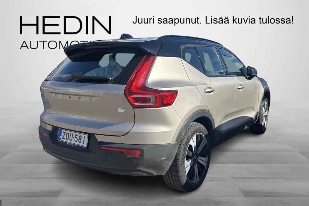 Volvo XC40 2023
