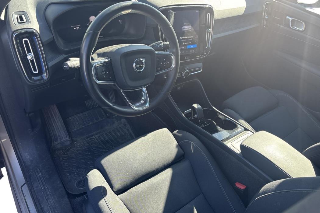 Volvo XC40 2023