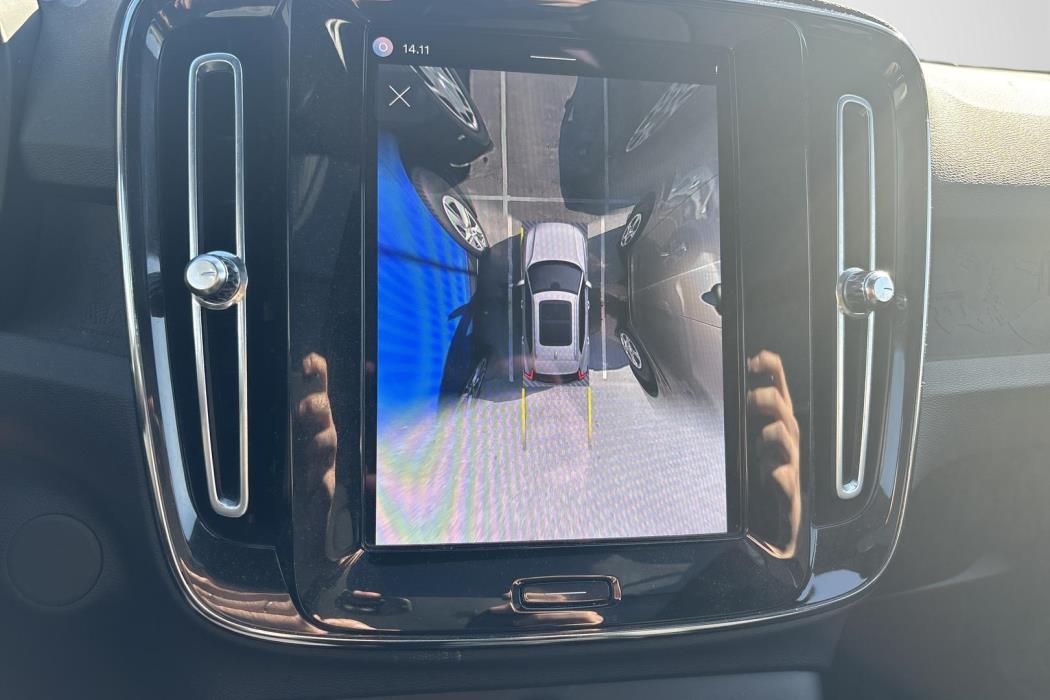 Volvo XC40 2023
