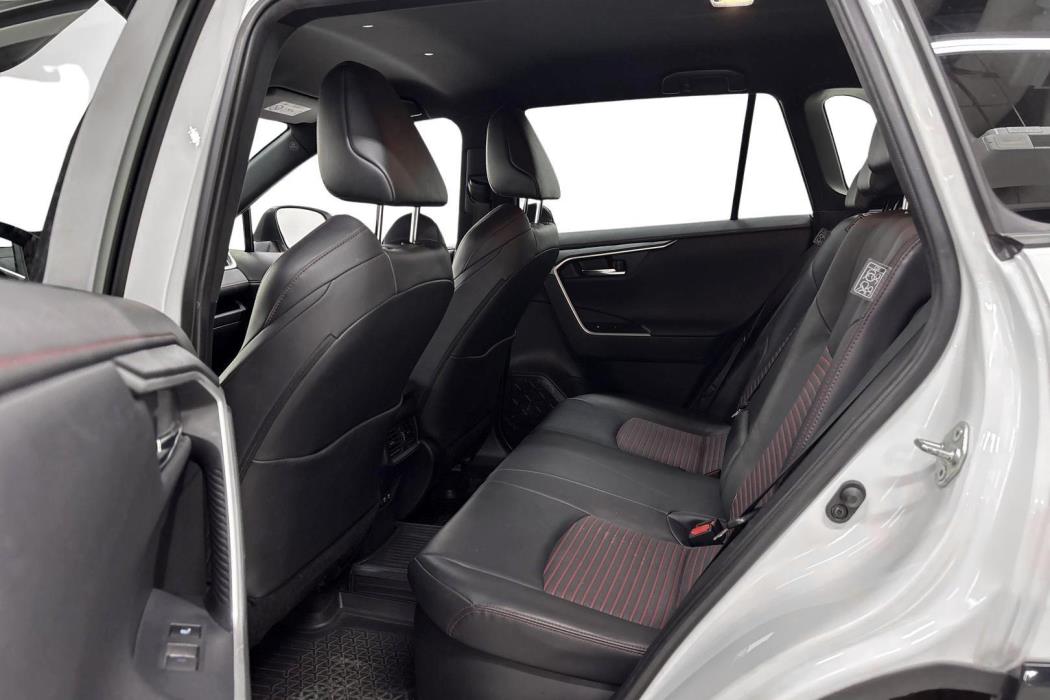 TOYOTA RAV4 Plug-in 2021