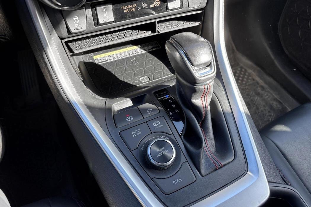 Toyota RAV4 Plug-in 2021