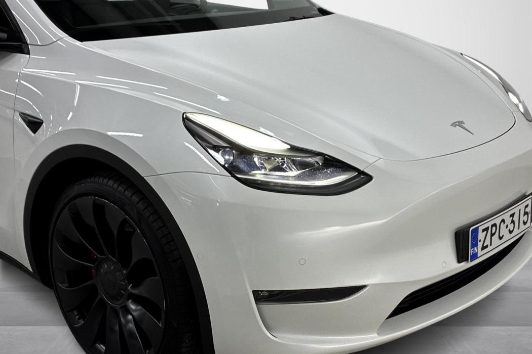 Tesla Model Y 2022