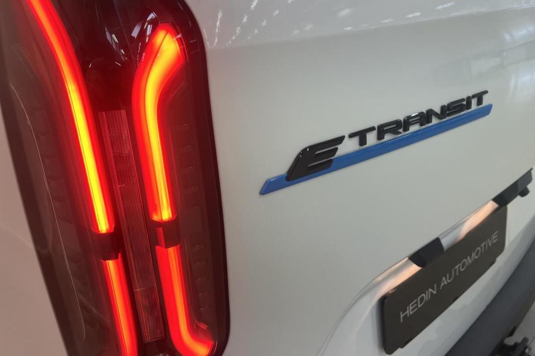 Ford Transit Custom 2025