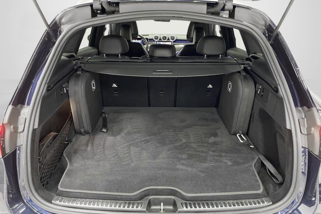 Mercedes-Benz GLC 2023