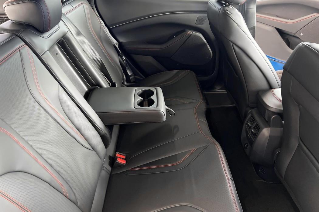 Ford Mustang Mach-E 2026