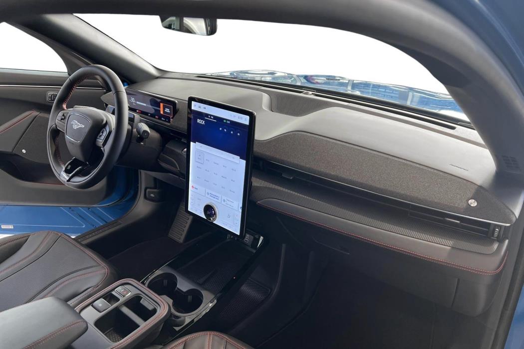 Ford Mustang Mach-E 2026