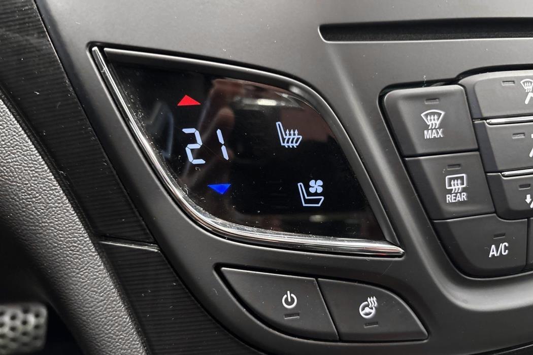 OPEL INSIGNIA 2016