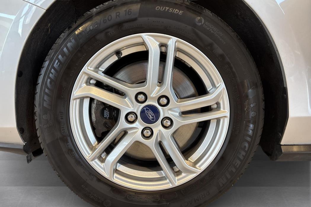 FORD FOCUS 2019