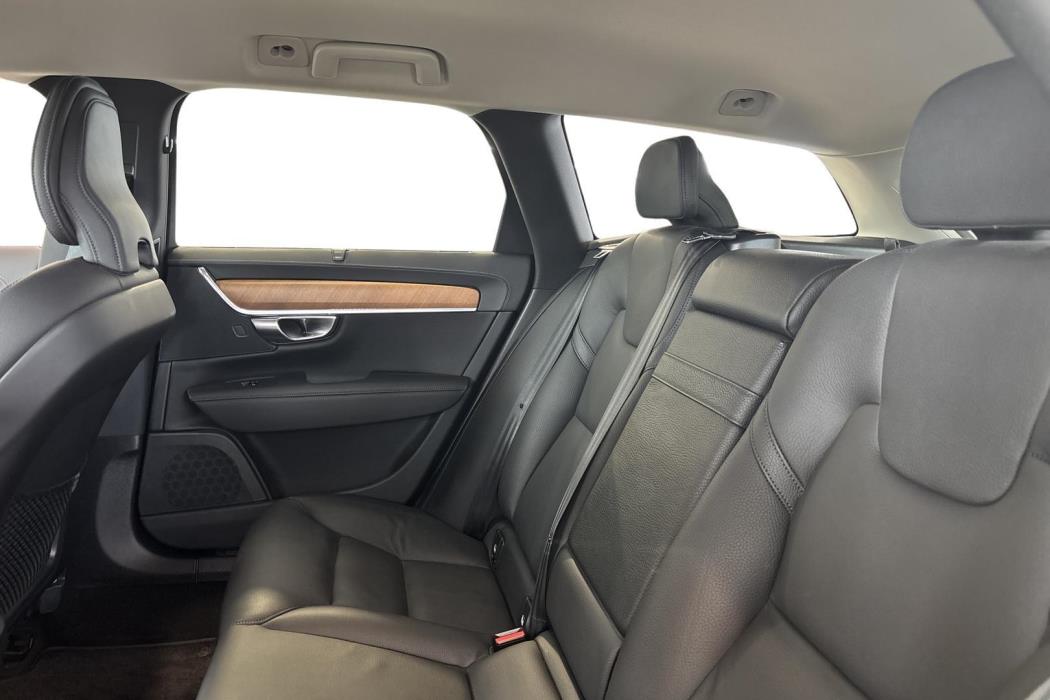 Volvo V90 2020