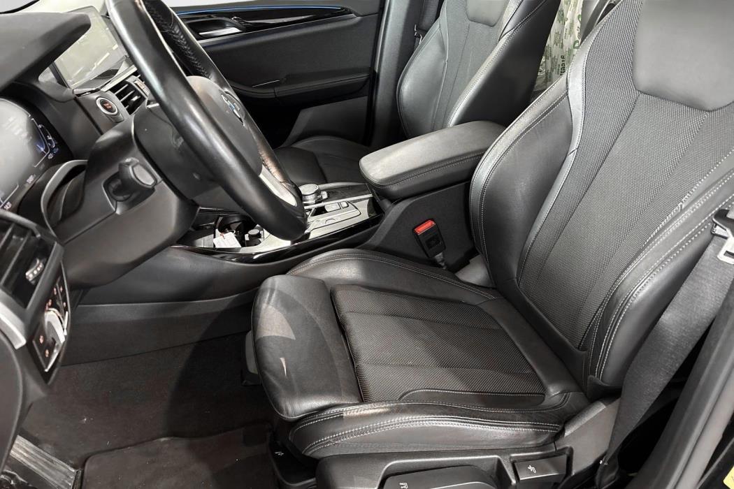BMW X3 2021