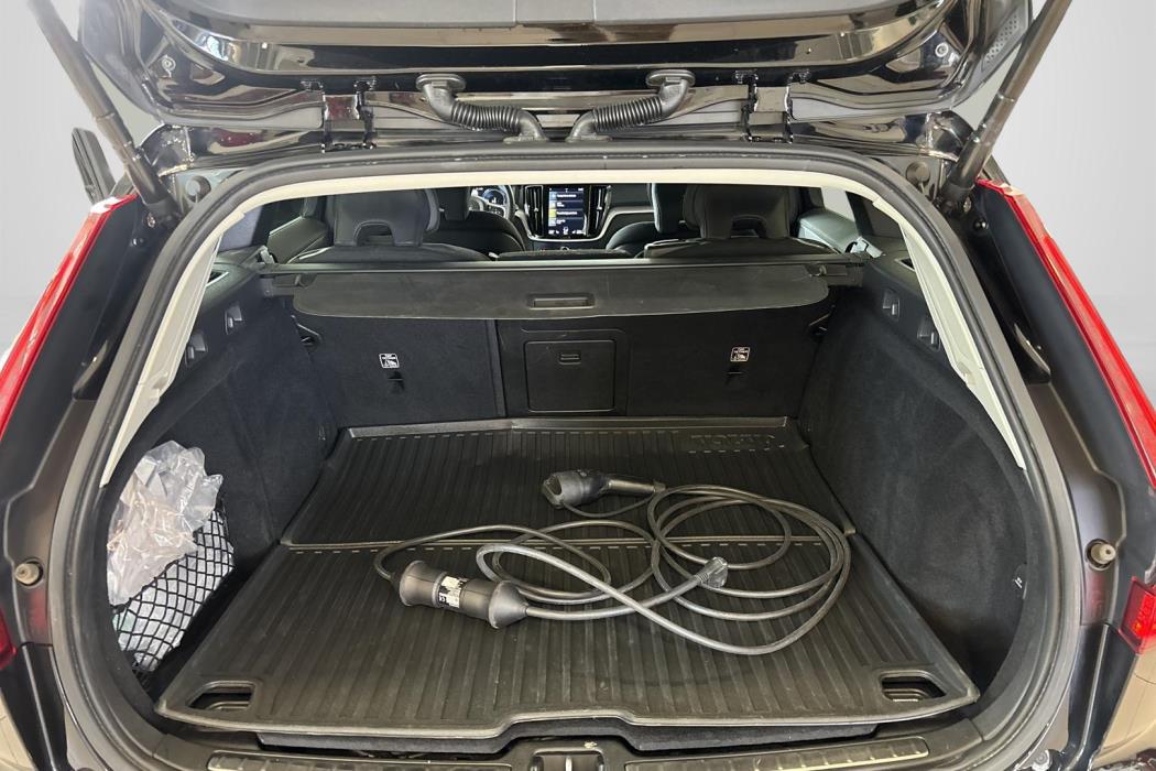 VOLVO V60 2022