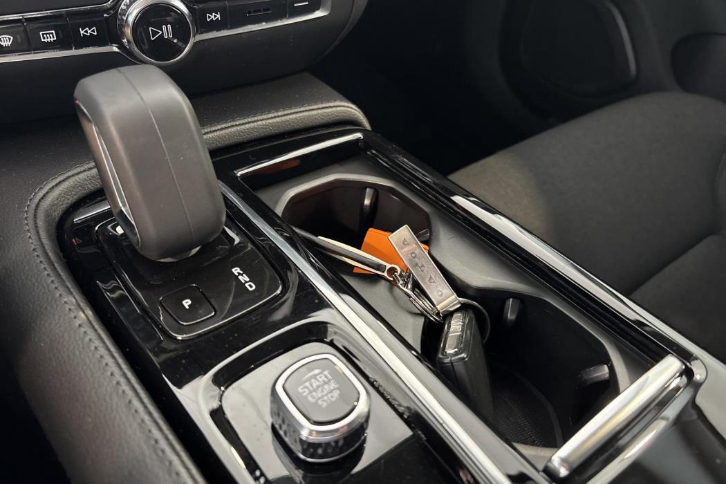 VOLVO V60 2022