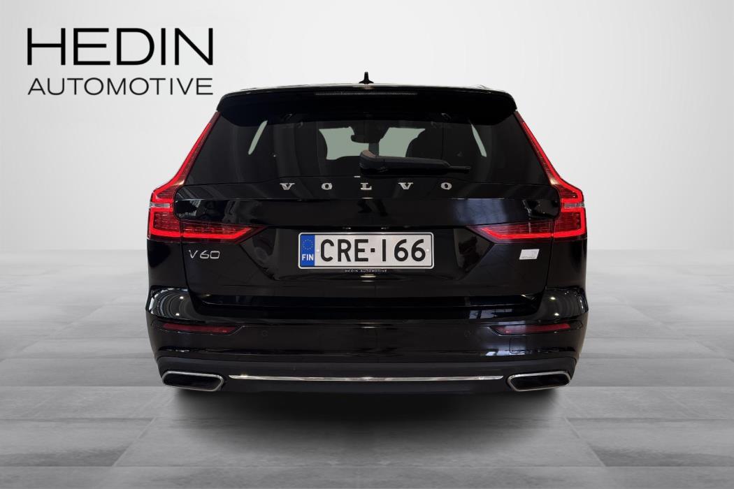 VOLVO V60 2022