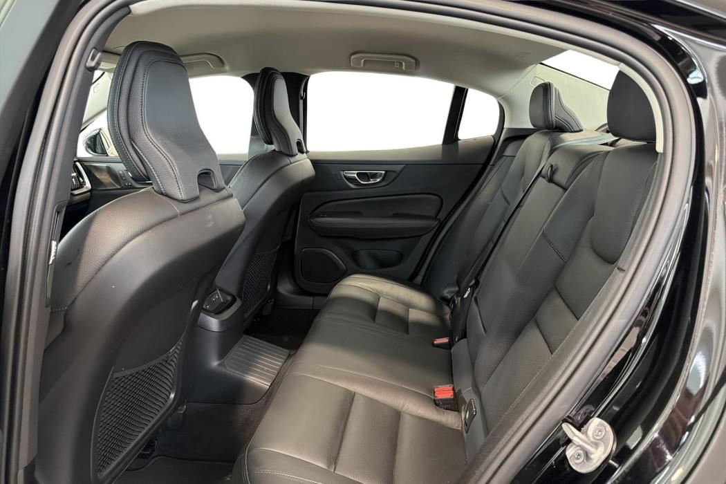 Volvo S60 2023