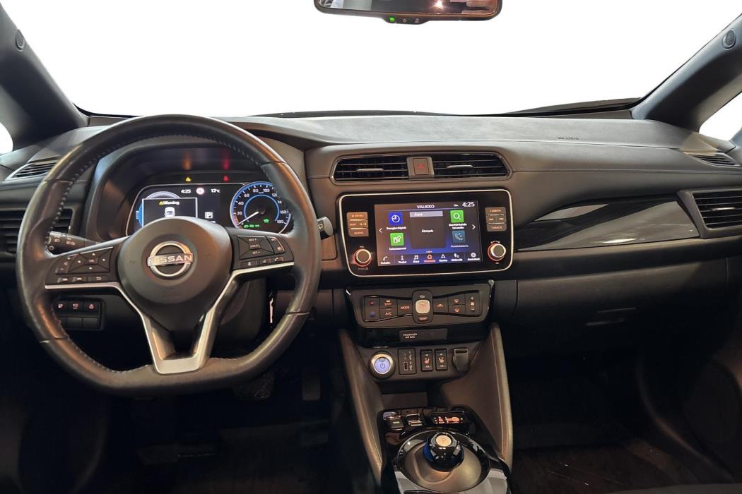 NISSAN Leaf 2023