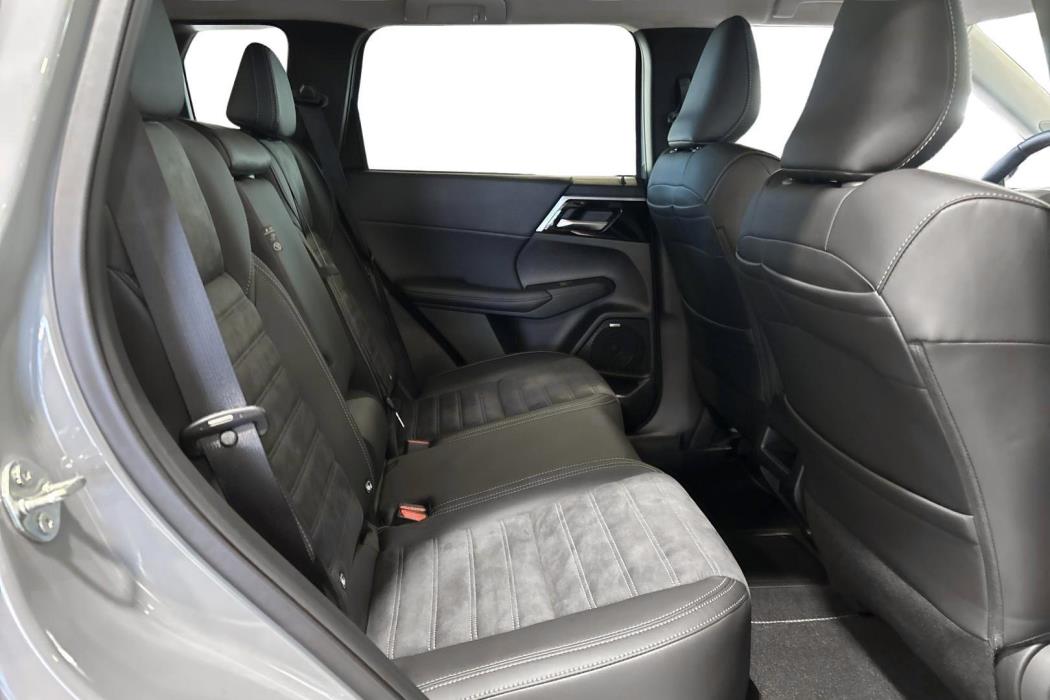 Mitsubishi Outlander 2026