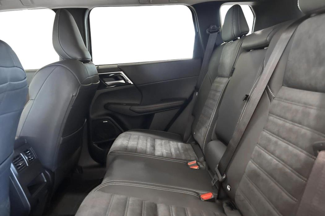 Mitsubishi Outlander 2026