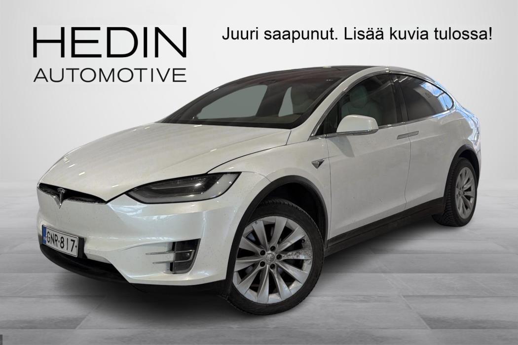 TESLA Model X 2020