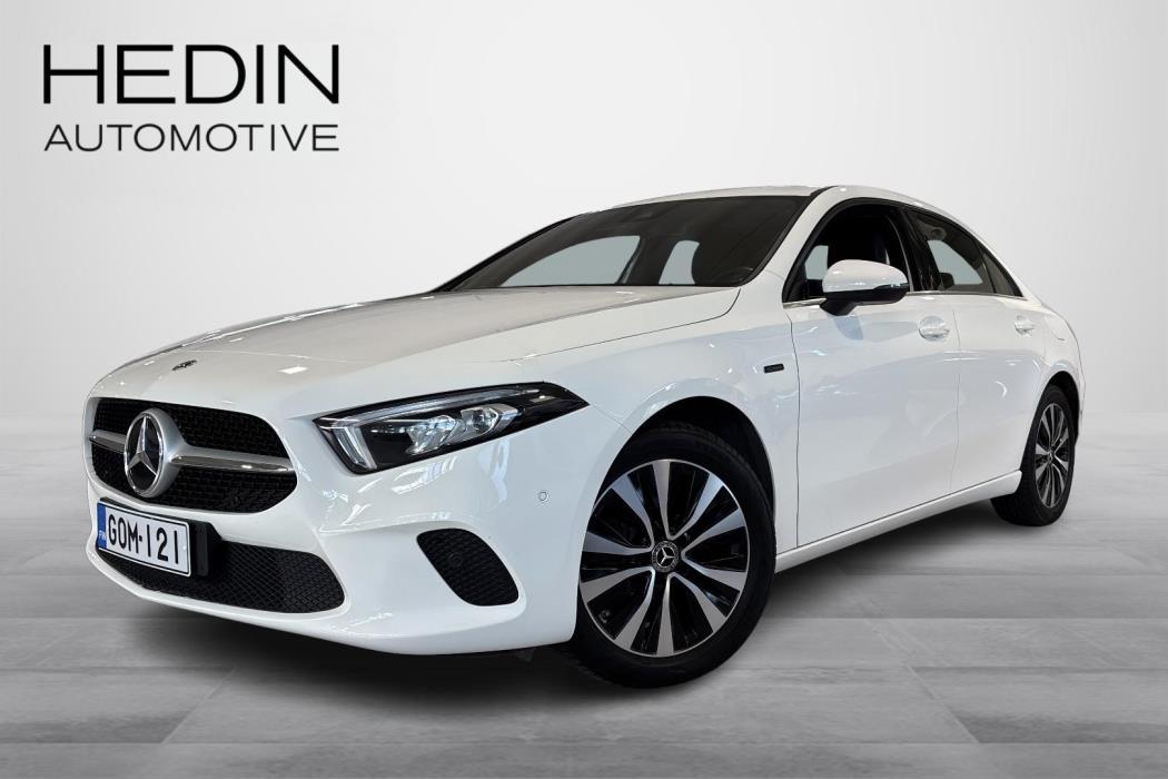 MERCEDES-BENZ A 2020