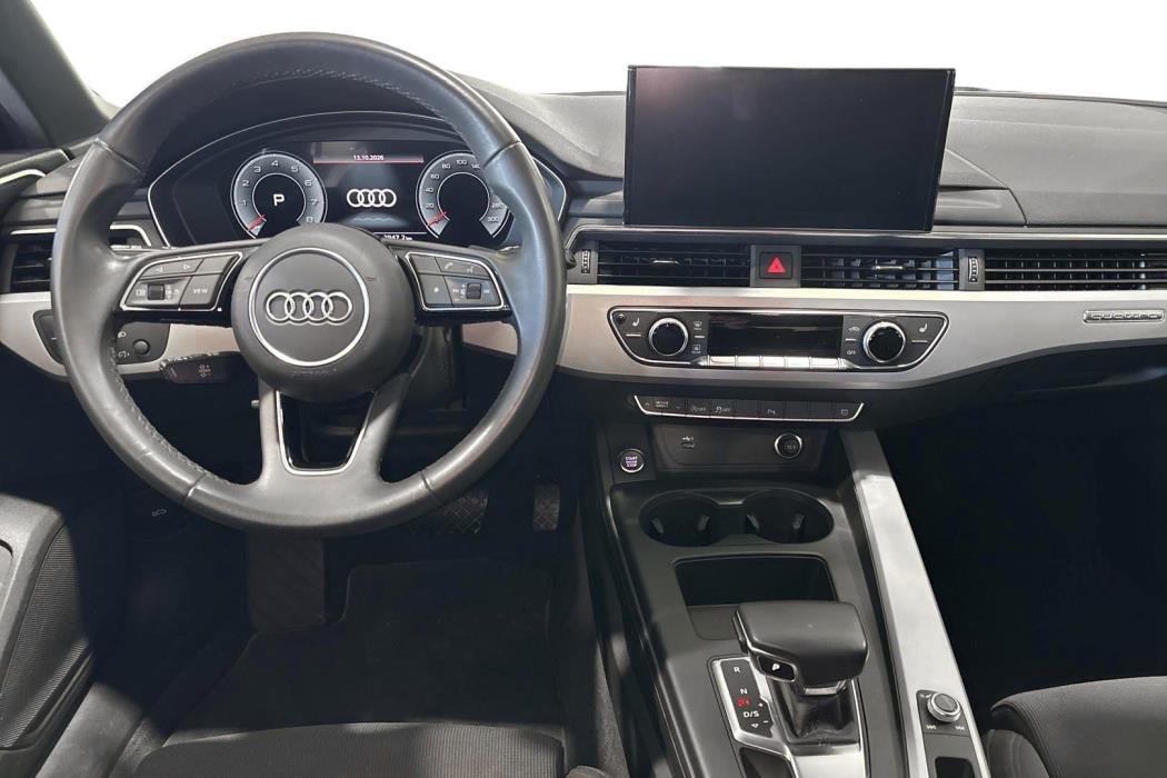 Audi A4 2023