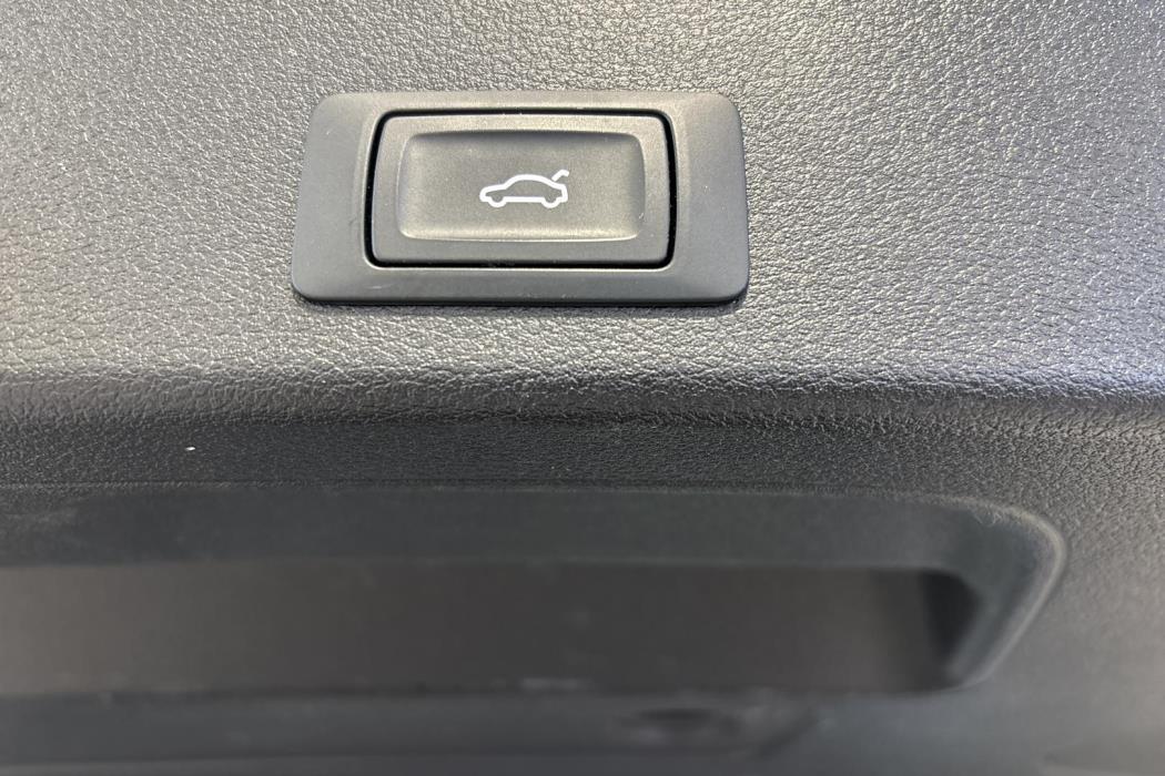 Audi A4 2023