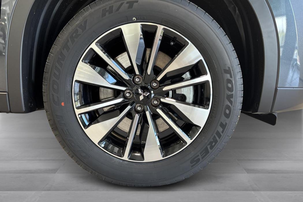 Mitsubishi Outlander 2025