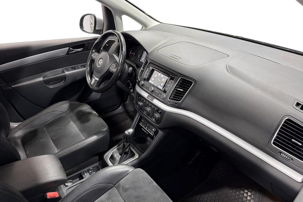 VOLKSWAGEN SHARAN 2013