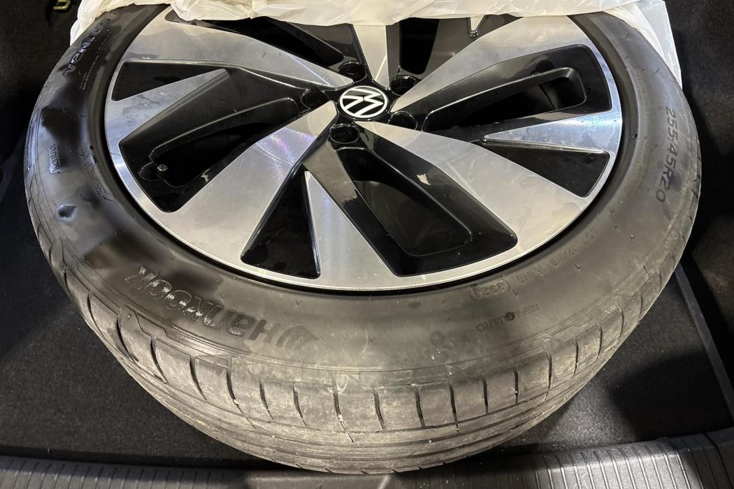 VOLKSWAGEN ID.4 2021